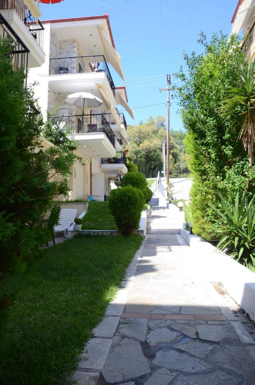 Roses Rt Apartments Skioni I Nea Skioni Ngoại thất bức ảnh